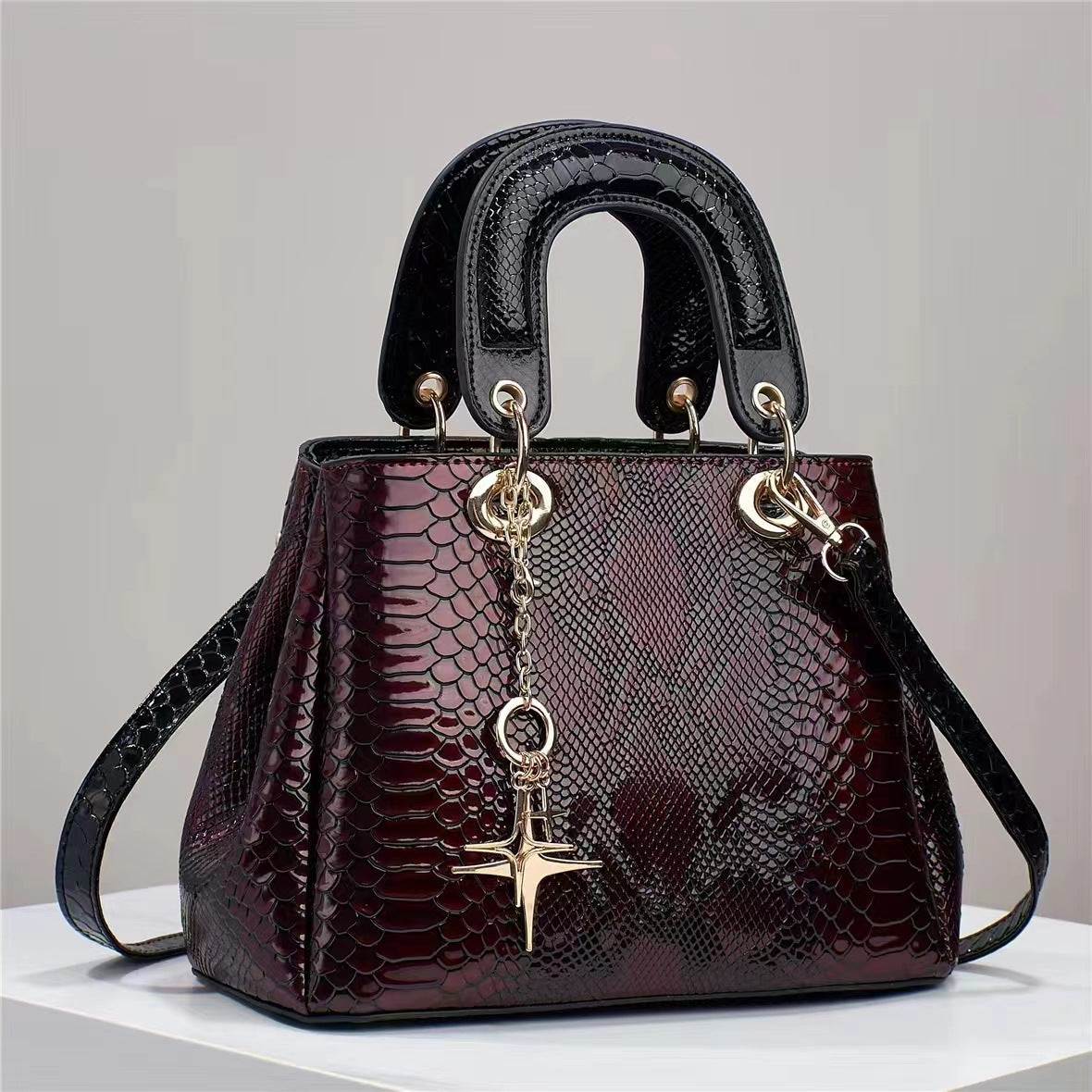 Women's Fashion Crocodile Pattern Shoulder Bag Red