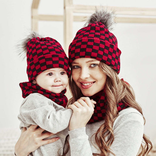 White Red Plaid Mom And Baby A Set Of Knitted Hats New Black And White Red Plaid J&E Discount Store 